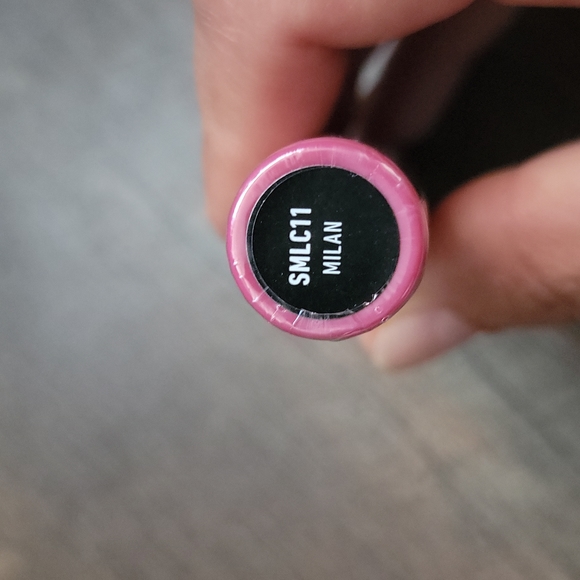 2 NYX SOFT MATTE LIP CREAM - Picture 5 of 7